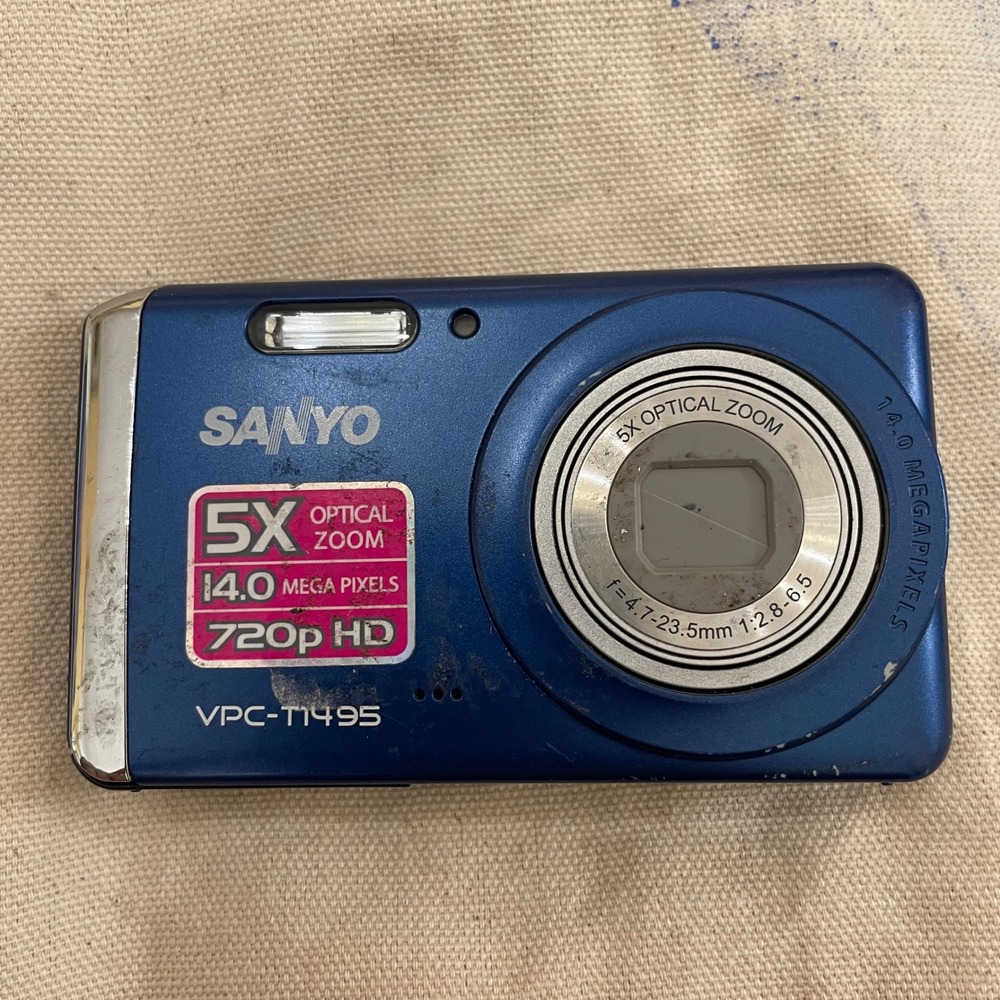 Sanyo VPC-T1495 Blue Digital Camera 14.0MP 5x Optical Zoom 720p HD Digicam